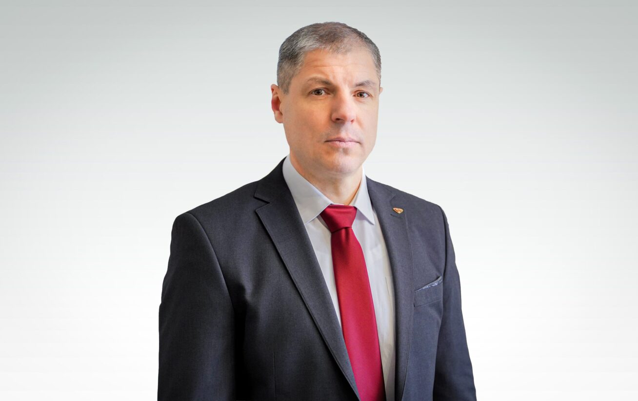 На МТЗ — новый помощник генерального директора МТЗ по управленческим решениям - img_0801-1308x823