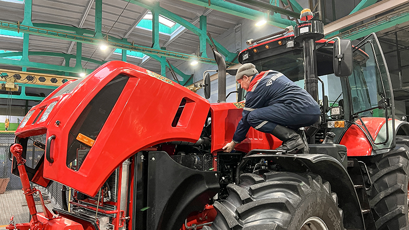 МТЗ увеличил подменный фонд тракторов - remont